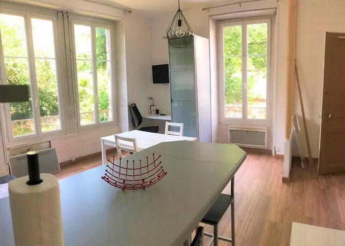 Le Coeur, Studio Central Refait A Neuf, Au Calme